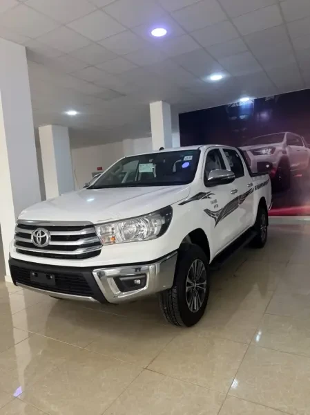 Toyota Revo 2026 - 1