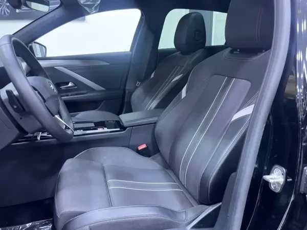 Opel Astra 2024 GS line - 2