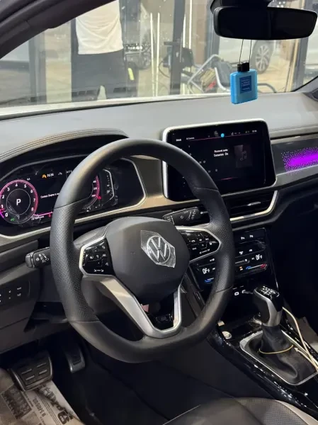 Volkswagen T-Roc 2025 R- Line - 2