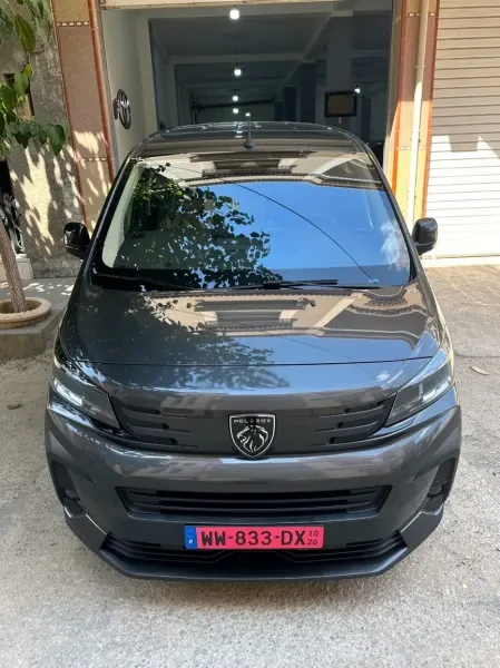 Peugeot Traveller 2026 - 4