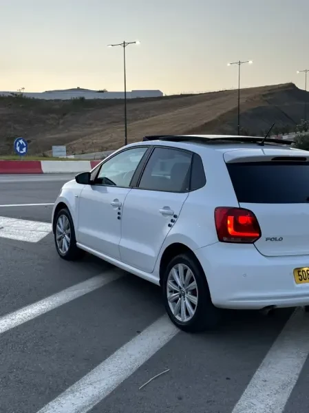 Volkswagen Polo 2014 Life - 3