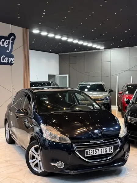 Peugeot 208 2015 Allure - 1
