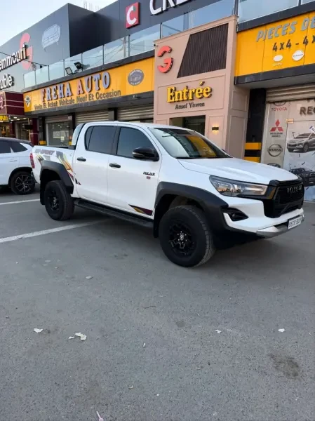 Toyota Hilux 2024 GR SPORT - 4