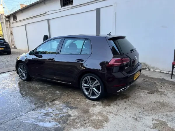 Volkswagen Golf 7 2018 Carat - 2