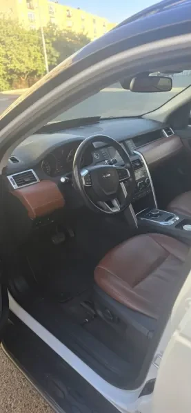 Land Rover Discovery 2019 - 3