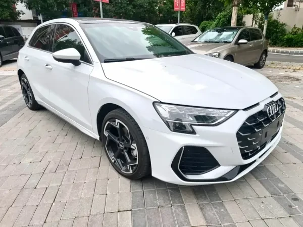 Audi A3 2024 - 1