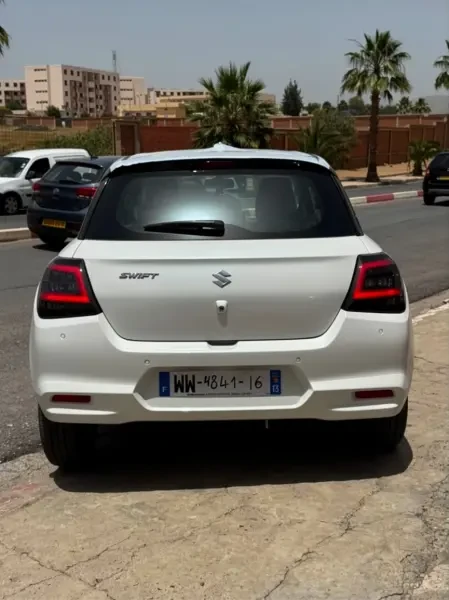 Suzuki Swift 2026 GL Plus - 3