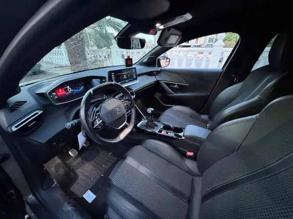 Peugeot 208 2023 GT - 3