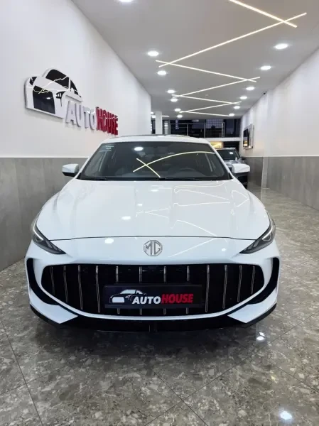 MG MG5 2025 Luxury Edition - 1