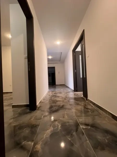 بيع شقة 3 غرف - 4