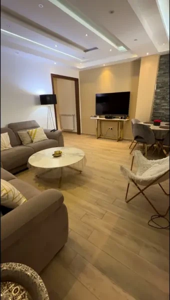 بيع شقة 3 غرف - 1