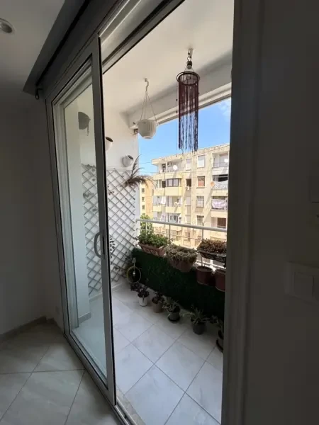 كراء شقة 4 غرف - 5