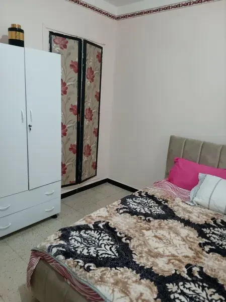 بيع شقة 3 غرف - 1