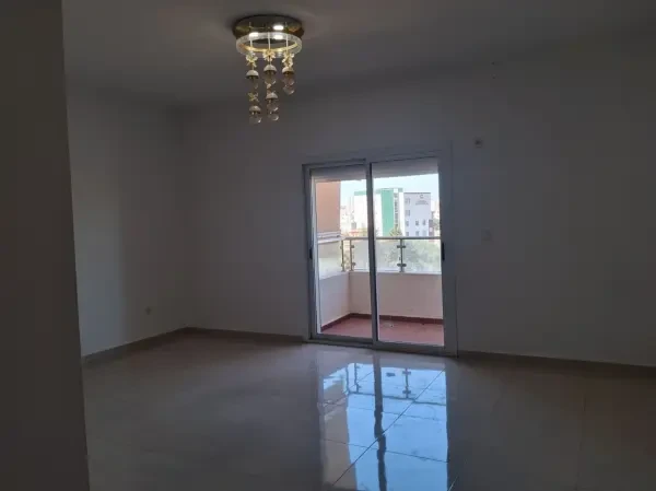 كراء شقة 4 غرف - 5