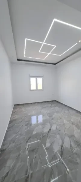 بيع شقة 4 غرف بجاية القصر - 3