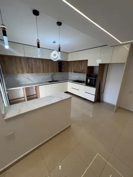 Vente Appartement F5 Oran - 1