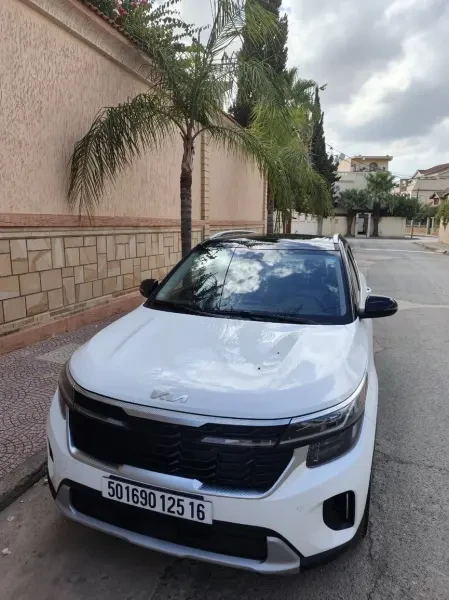 Kia Seltos 2025 Luxury - 1