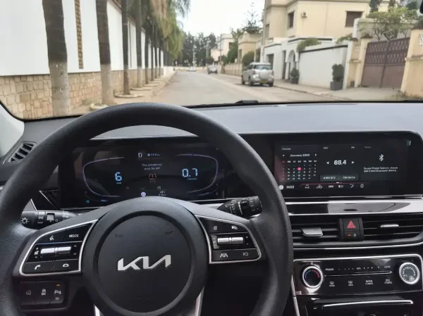 Kia Seltos 2025 Luxury - 2