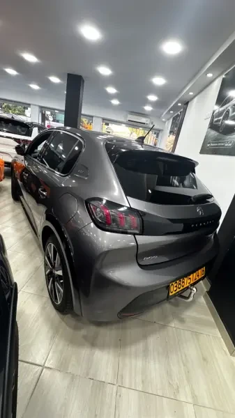 Peugeot 208 2024 GT - 3