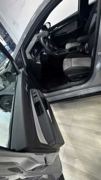 Volkswagen Golf 8 2025 R-Line - 3