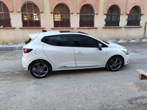 Renault Clio 4 2019 GT Line + - 1