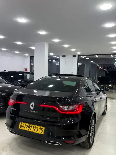 Renault Megane 4 2023 - 4