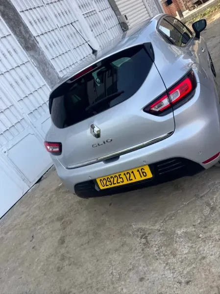 Renault Clio 4 2021 Limited 2 - 3