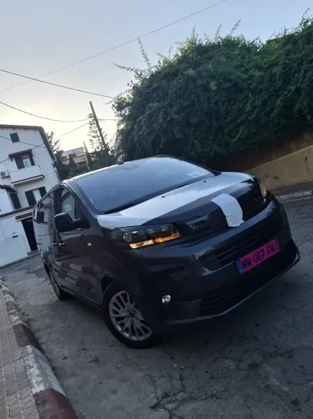 Peugeot Expert 2026 Traveller - 3