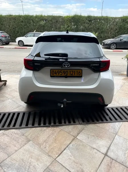 Toyota Yaris 2021 Touch - 3