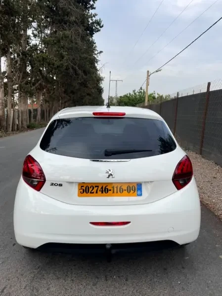 Peugeot 208 2016 208 - 3
