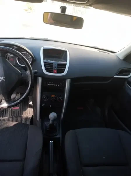 Peugeot 207 2013 - 2