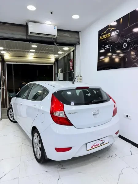 Hyundai Accent RB 4 Portes 2018 - 4