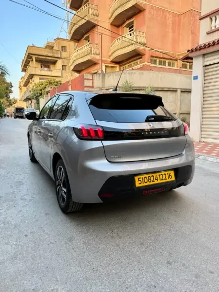 Peugeot 208 2022 Allure - 2