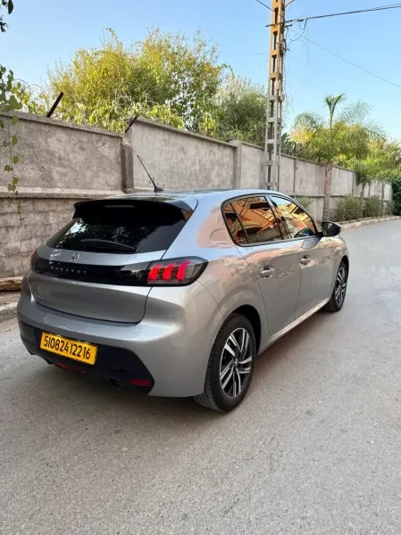 Peugeot 208 2022 Allure - 4