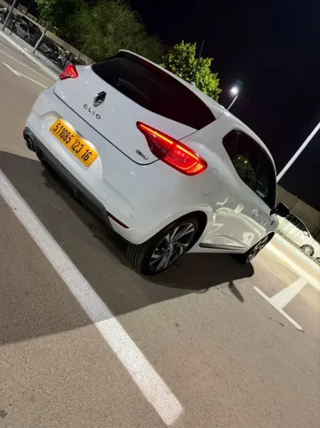 Renault Clio 5 2023 RS Line - 4