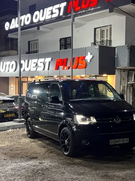 Volkswagen MULTIVAN 2015 - 3