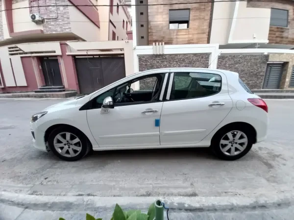 Peugeot 308 2012 Allure - 2