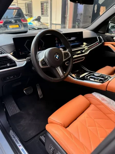 BMW X5 2026 M sport - 3