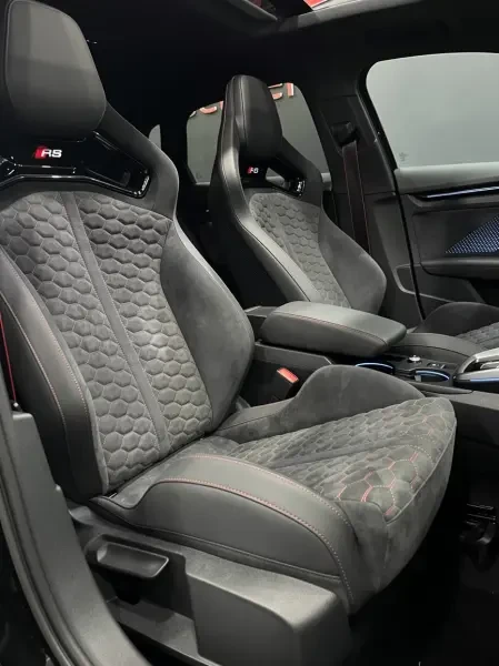 Audi RS3 Sportback 2025 Quattro S - 2