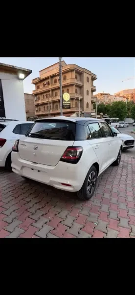 Suzuki Swift 2026 GL Plus - 4