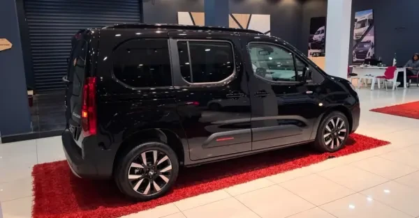 Citroen Berlingo XTR 2026 - 1