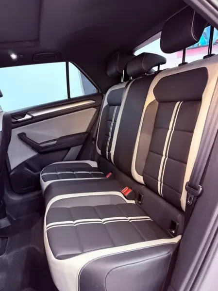 Volkswagen T-Roc 2025 R-Line - 2