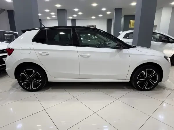 Skoda Fabia 2023 Style - 1
