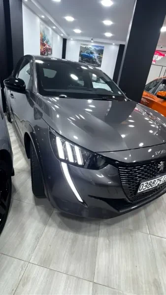 Peugeot 208 2024 GT - 4
