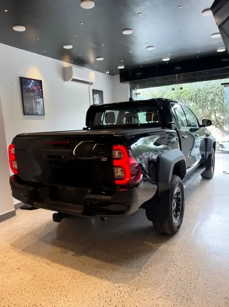 Toyota Hilux 2026 GR - 1