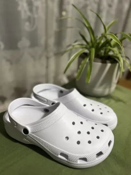 Crocs Classiques Blanches - 1