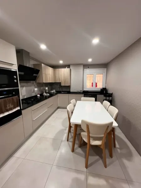 Location Appartement F4 Alger - 1