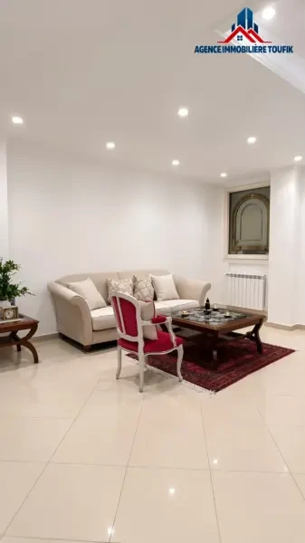 Location Appartement F4 Alger - 1