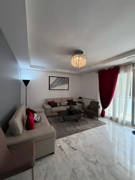 كراء شقة 4 غرف - 5
