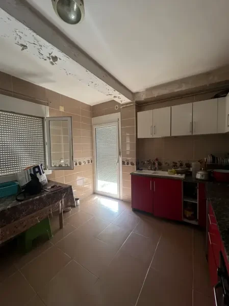 بيع شقة 4 غرف - 2